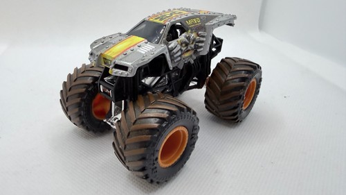 Hot wheels monster jam max - wheels,